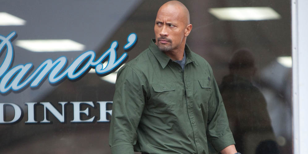 Buat Lo yang Bertubuh Kekar, Ini Cara Bergaya Ala Dwayne Johnson